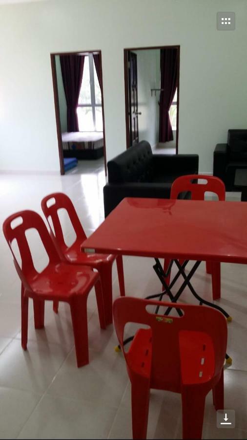 Coral Homestay Pekan Pangkor Luaran gambar